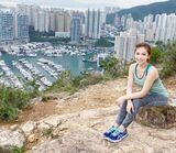 Recently, a large number of Hong Kong immigrants, Deng Irei