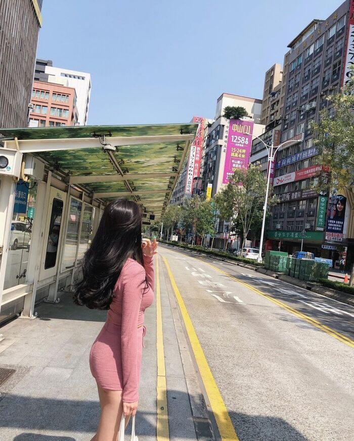 Such a public car, Yano capture 'Beautiful milk old 闆 daughter'! 4th image