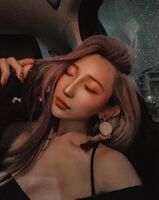 韻韻  胸前搭載渾圓乳量......人比車兇