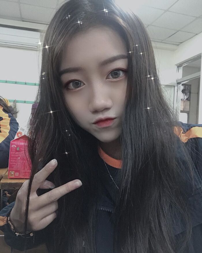咩咩  甜美女孩 纖細長腿讓人目不轉睛 9th image