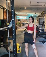 李湲  大眼笑起來眼睛就像是月亮一樣好可愛!