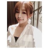 清新脫俗根本仙女下凡! 笑起來眼睛就像月亮一樣  Cynthia Chen