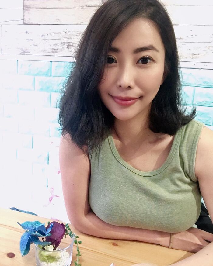 潛 Suisui Sister Ms. Peggy fire-like huge breasts material unobstructed living 4th image