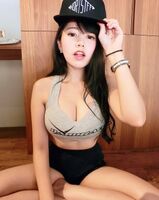 人氣正妹Bambi夏筠婷核彈巨乳 網暴動：重到好想幫忙扶