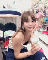 Hua Kosan Sister Sky Winnie Huang Plinthi Hiki Nun Irigami-like Good Body Material Hide Ogami