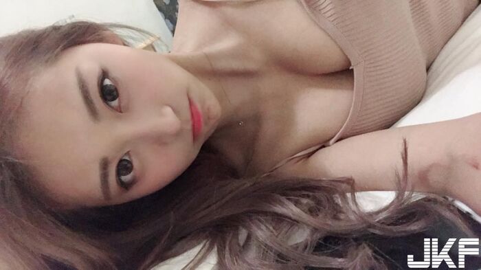 Busty Small Ship Horse -- Prayer 玥 2th image