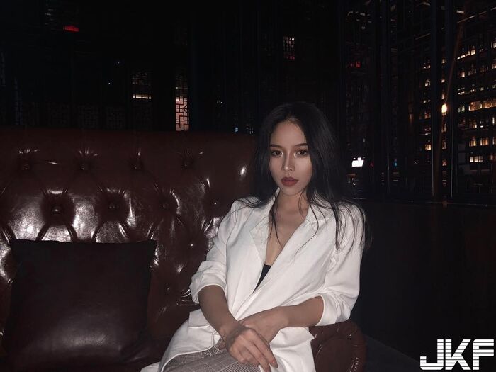 有著清純臉蛋的正妹Dinonoz_拍起性感內衣照絕美蜜桃臀好翹性感的姿勢超撩人 4th image