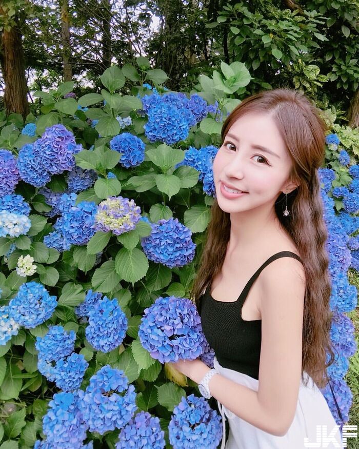 虎航正妹空姐 Rita高鈺雯 炎夏穿上比基尼讓馬兒也看得好開心 16th image