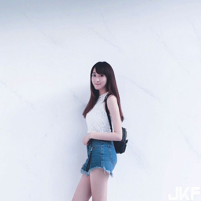 甜美正妹 Yuju Chen  黑色背心小露性感 好迷人... 7th image