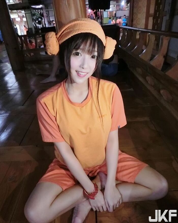 Beautiful flower store golden 麥 桌 twin walls裝 sister Zhu Weiyi low chest western 裝 Beautiful 麥 golden 桌 twin-walled sister Zhu Wei-wei low ... 23th image