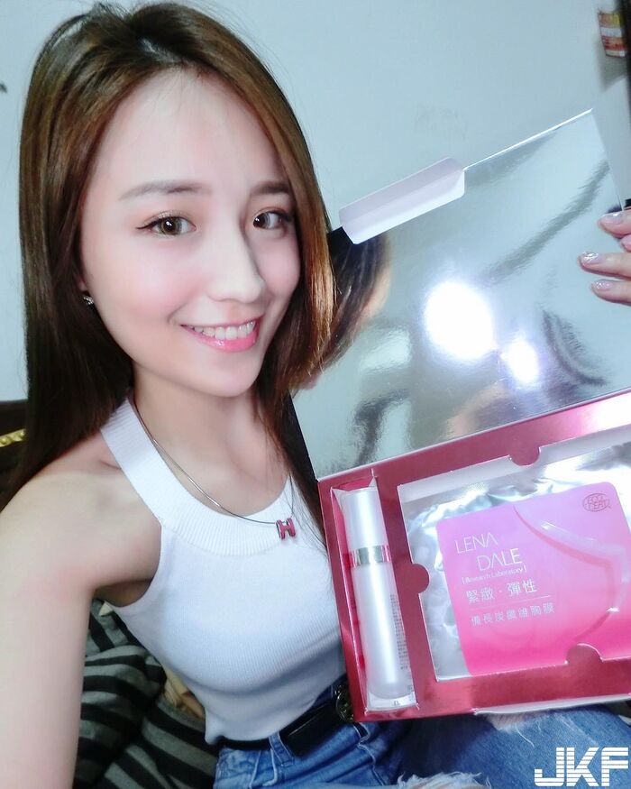 白皙正妹  Hebbe Cheng 魔鬼身材甜美臉蛋 讓人忍不住就... 9th image