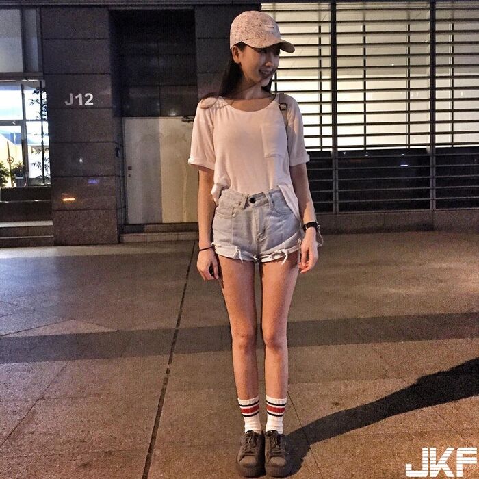 Costco Hospitality 俏 Buttocks Positive Sister Pasted Clothing Ass Type Curve Super 顯 ... Meat 搜 This Is HuaHua Hua Chai IG Arisara Multi-Mi teru 19th image