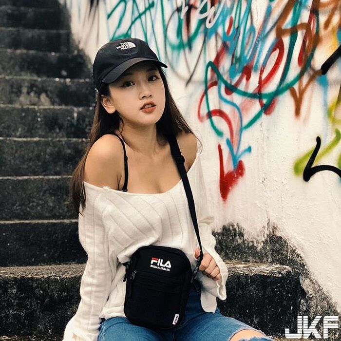 Costco Hospitality 俏 Buttocks Positive Sister Pasted Clothing Ass Type Curve Super 顯 ... Meat 搜 This Is HuaHua Hua Chai IG Arisara Multi-Mi teru 44th image