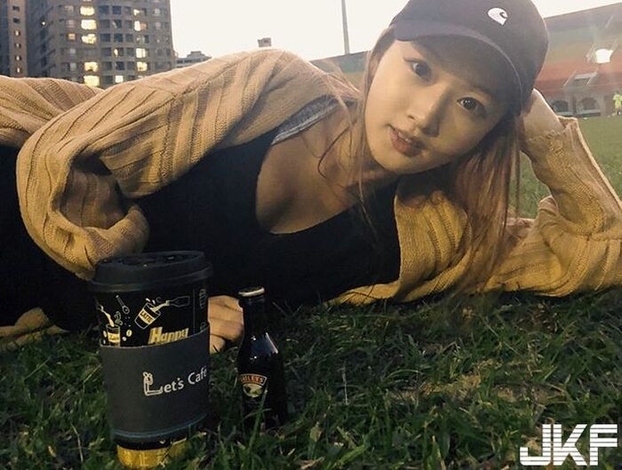 Costco Hospitality 俏 Buttocks Positive Sister Pasted Clothing Ass Type Curve Super 顯 ... Meat 搜 This Is HuaHua Hua Chai IG Arisara Multi-Mi teru 58th image