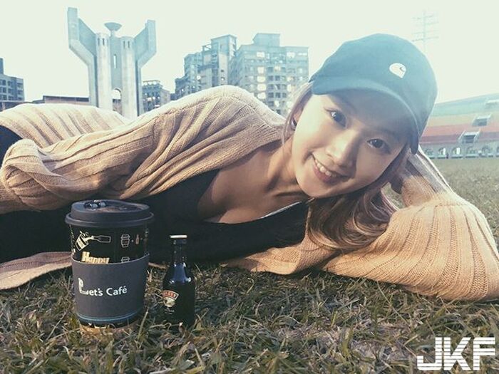 Costco Hospitality 俏 Buttocks Positive Sister Pasted Clothing Ass Type Curve Super 顯 ... Meat 搜 This Is HuaHua Hua Chai IG Arisara Multi-Mi teru 60th image