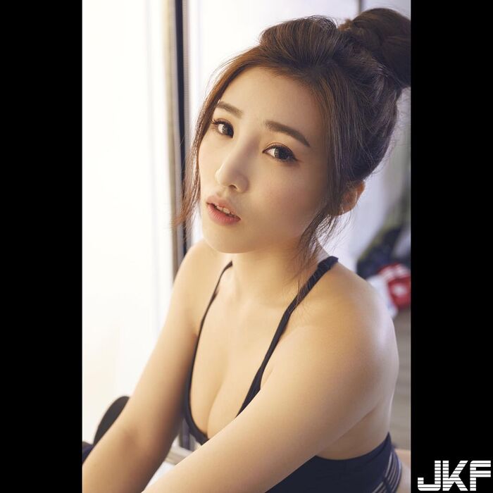 D 奶 Female Imitation Yingan Erythrant Swimming Clothing Shine Body Material Super Neat Ta-吧! 15th image