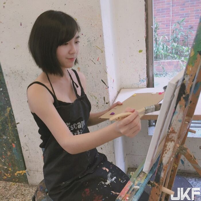 校花正妹 呂妍萱 Mika 超甜美笑容 直接被她迷死 4th image