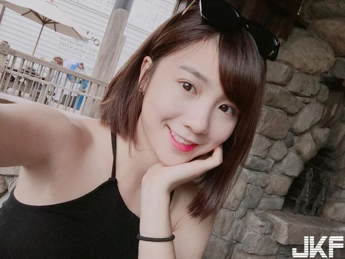 校花正妹 呂妍萱 Mika 超甜美笑容 直接被她迷死 6th image