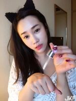 Hua Kosho's sister 佩瑤 Sky 裹 裹 搭訕 她臉 and care for the 滿 Ama-teru 戀 Ariyō