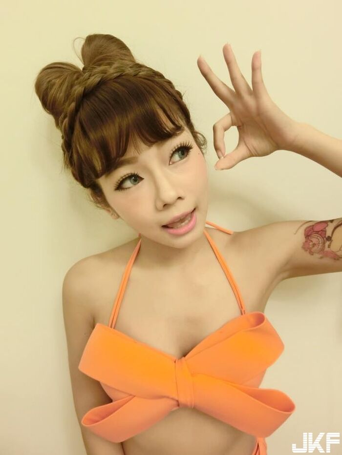 Huge breasts feeling base nun IRIS 芮絲 - crawling angle crawling 奶 and thick feeling !!!!!! 8th image