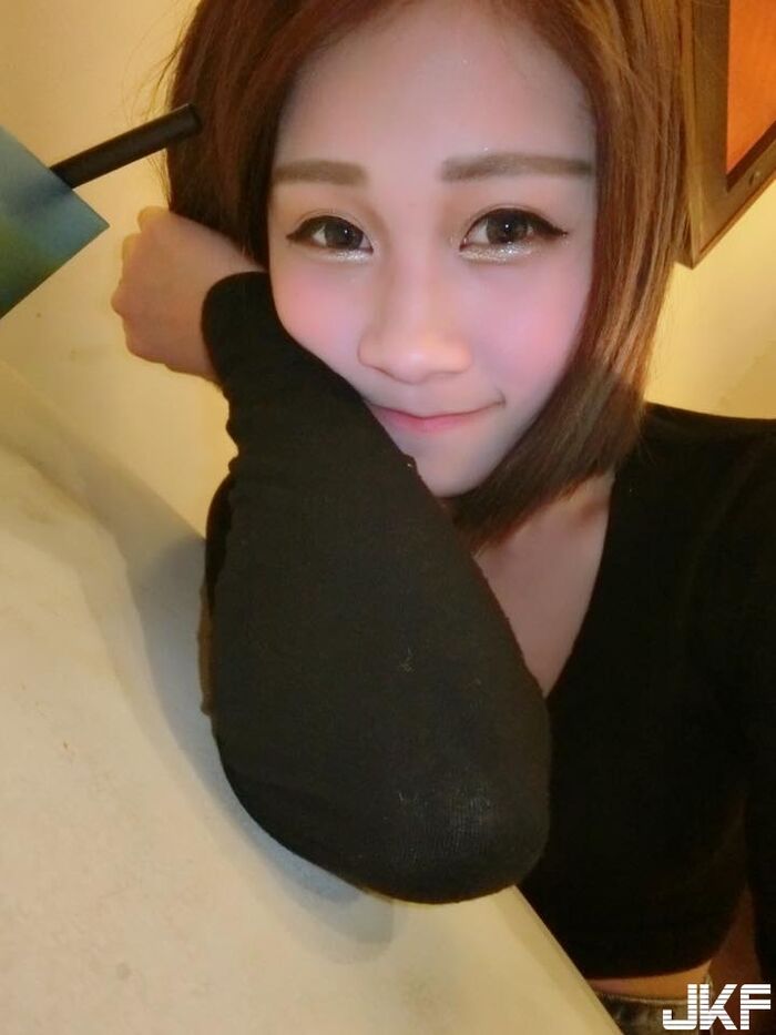 短髮氣質辣模茵茵~ 性感水蛇腰讓人看了鼻血直流阿!!!!!! 10th image