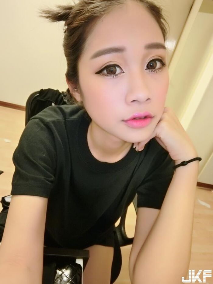 短髮氣質辣模茵茵~ 性感水蛇腰讓人看了鼻血直流阿!!!!!! 3th image