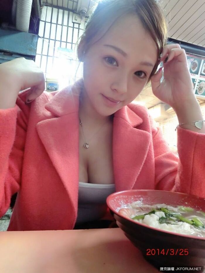 網路紅人~Greta Lee 60th image