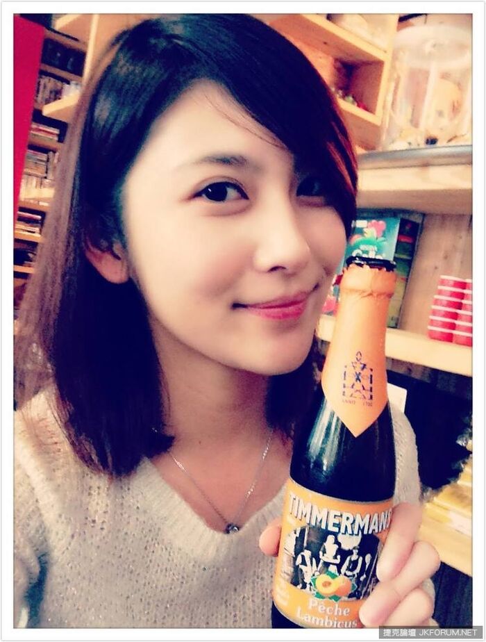 體育台人氣女主播 卓君澤(卓卓) 14th image