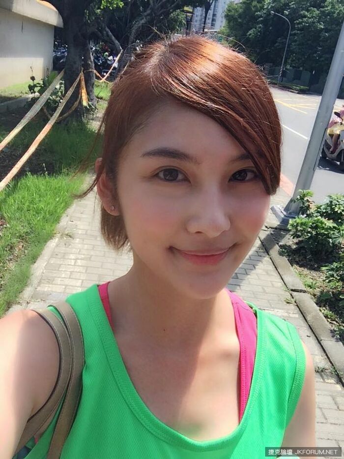 體育台人氣女主播 卓君澤(卓卓) 31th image