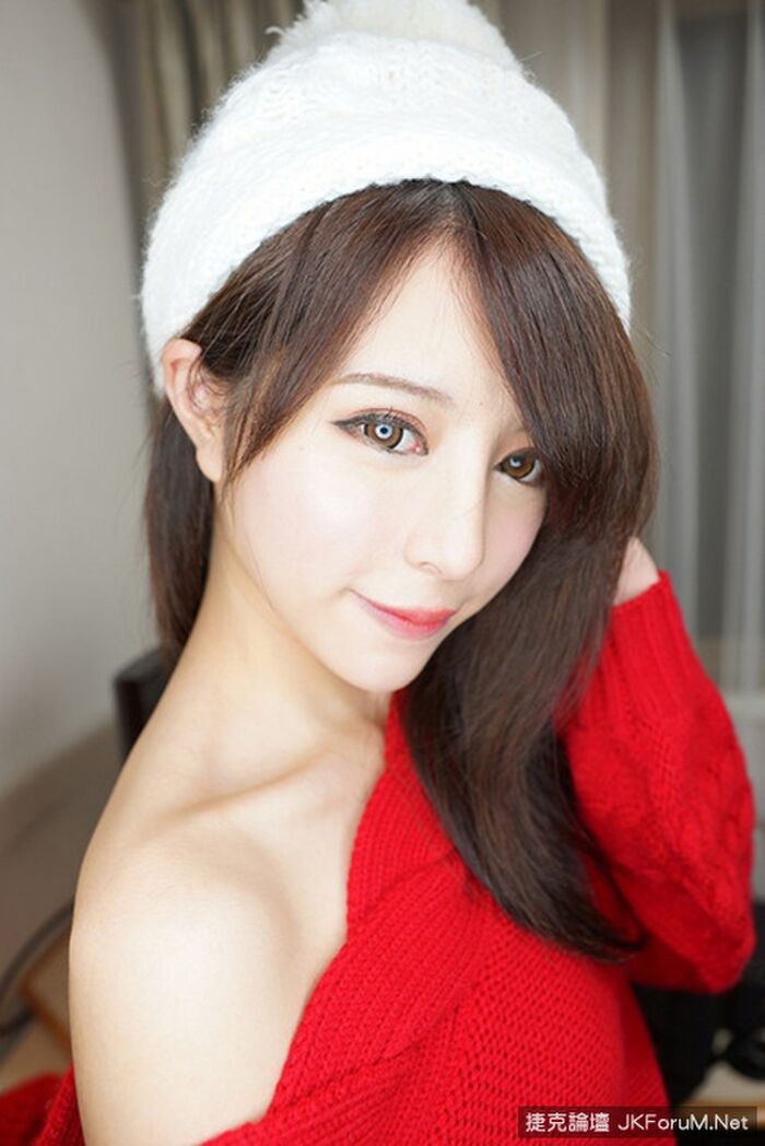 擁有娃娃般無辜電眼的美女~~張齊郡 2th image