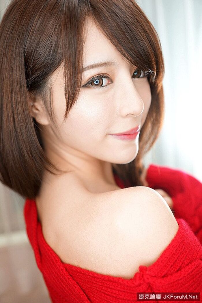 擁有娃娃般無辜電眼的美女~~張齊郡 6th image