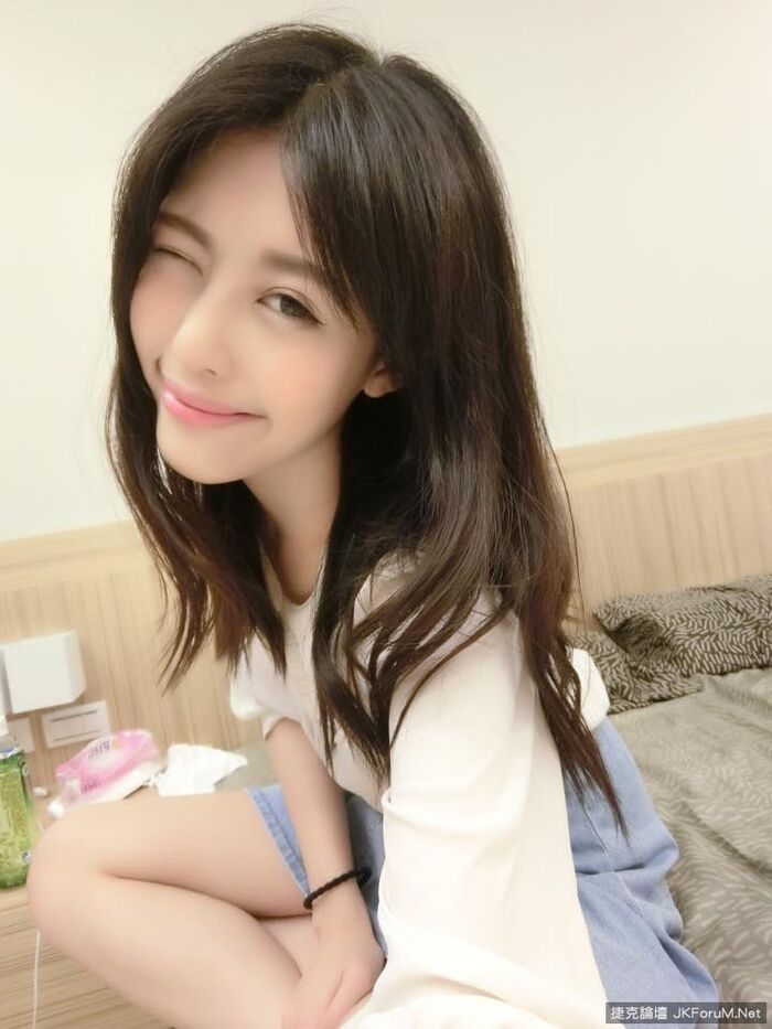 32D Beautiful Breasts Mi masa sister - 覃 邗 - a pre-sleep feeling low chest self-beat Attracting beautiful breasts! ! 11th image