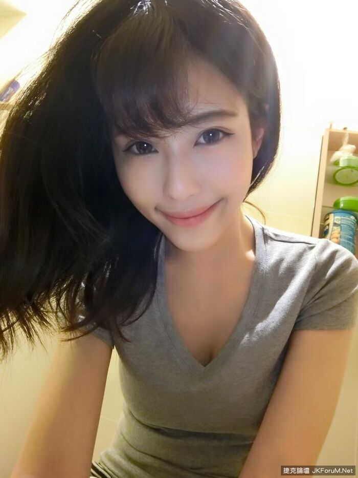 32D Beautiful Breasts Mi masa sister - 覃 邗 - a pre-sleep feeling low chest self-beat Attracting beautiful breasts! ! 16th image
