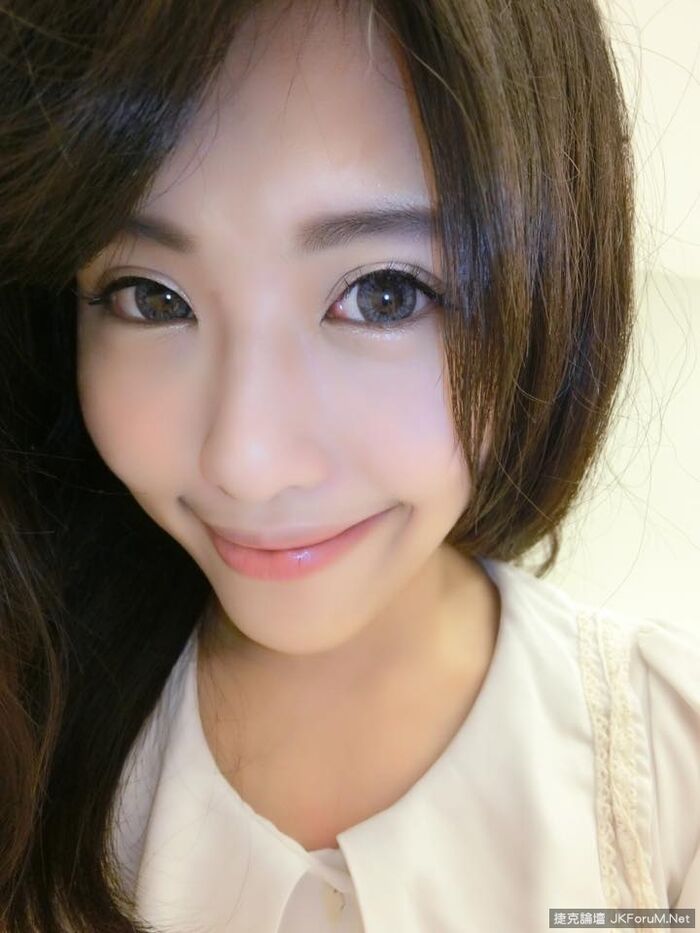 32D Beautiful Breasts Mi masa sister - 覃 邗 - a pre-sleep feeling low chest self-beat Attracting beautiful breasts! ! 17th image