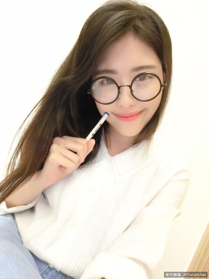 32D Beautiful Breasts Mi masa sister - 覃 邗 - a pre-sleep feeling low chest self-beat Attracting beautiful breasts! ! 23th image