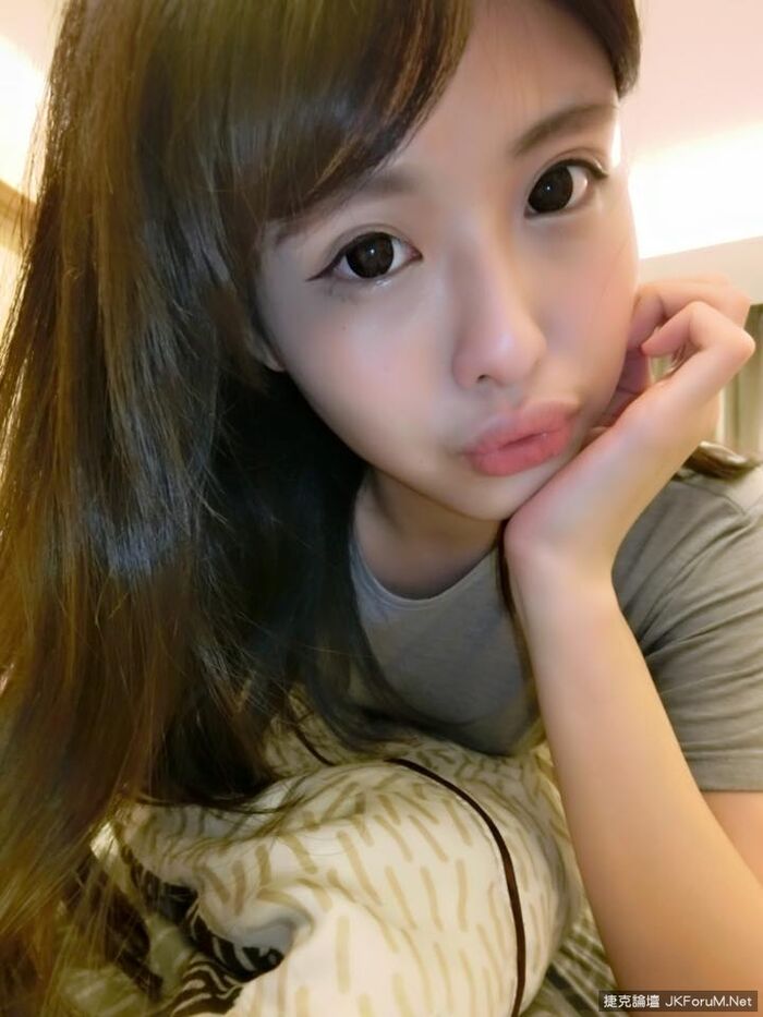 32D Beautiful Breasts Mi masa sister - 覃 邗 - a pre-sleep feeling low chest self-beat Attracting beautiful breasts! ! 30th image