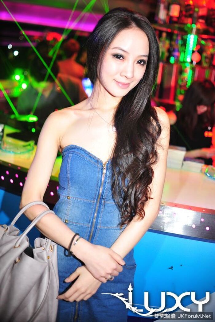 夜店性感美女分享4 10th image