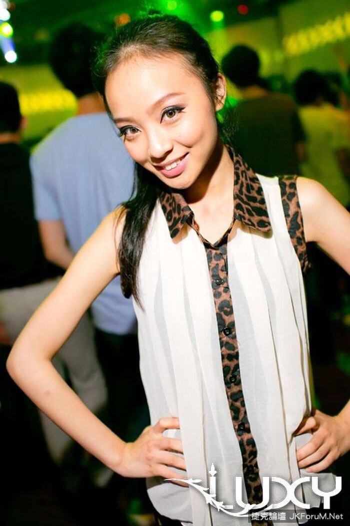 夜店性感美女分享4 2th image
