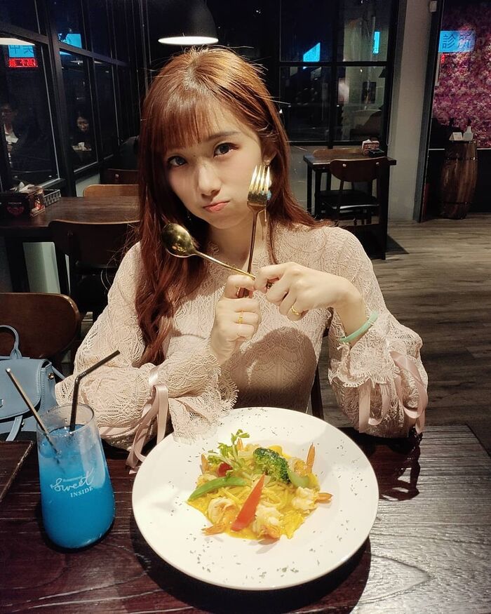 裴裴, a goddess-臉-class protein, and a 擄-你 for laughing 8th image
