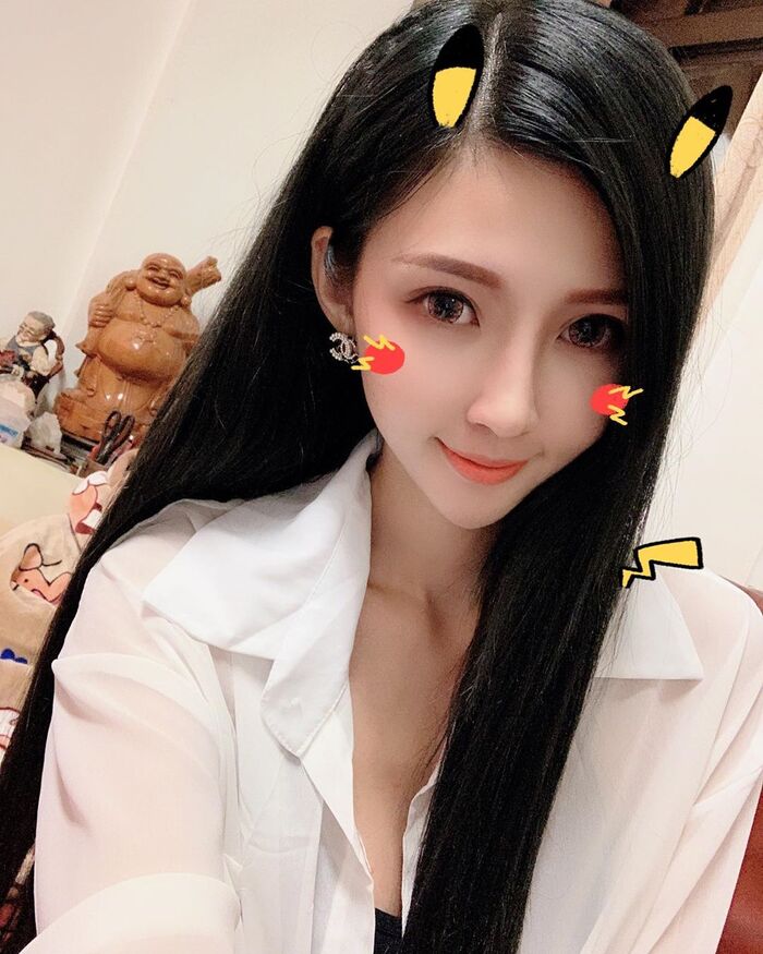 Candy&糖糖  這顏質和身材有夠不科學! 嫩乳完美彈出 12th image