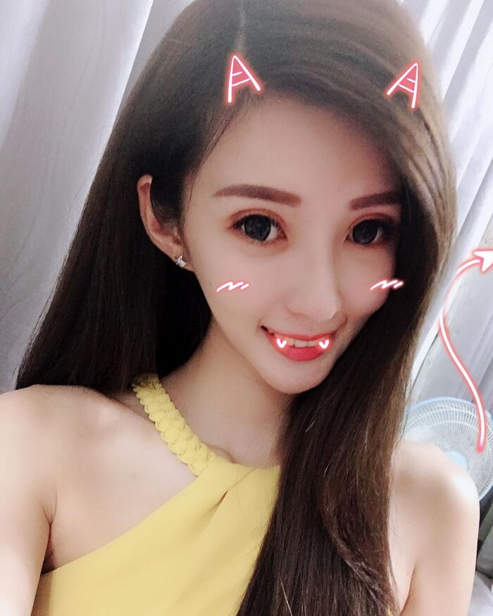 Candy&糖糖  這顏質和身材有夠不科學! 嫩乳完美彈出 4th image