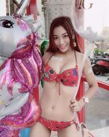 筑筑FB 陳羽筑  逆天身材「雪白美乳」根本超開掛