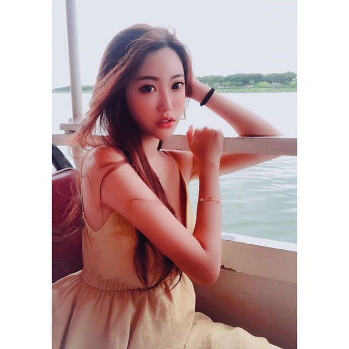 培培  美照大秀白皙長腿與美胸  實在太犯規啦！ 8th image