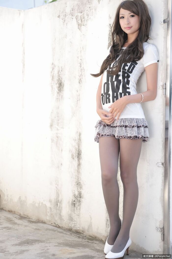 Sister Pale Thigh (17P) 11th image