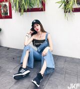 辣妹特盛 文文 ᴅᴏʀɪs 巨大頭燈白皙好飽滿極致腰瘦...