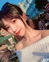 超兇厭世妹 Chen Ho 一轉身側面狂洩...看不出清純派這麼派：根本天菜