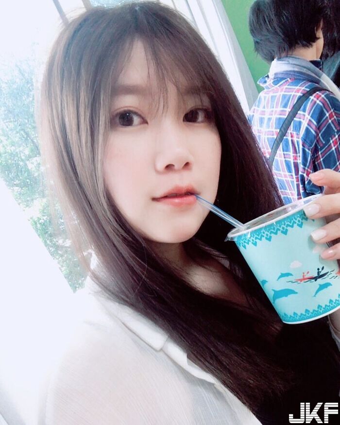 IG正妹 楊雅妤  超白皙正妹讓人無法不看阿 2th image