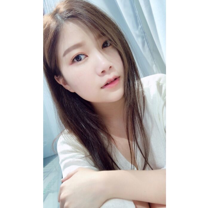 IG正妹 楊雅妤  超白皙正妹讓人無法不看阿 3th image