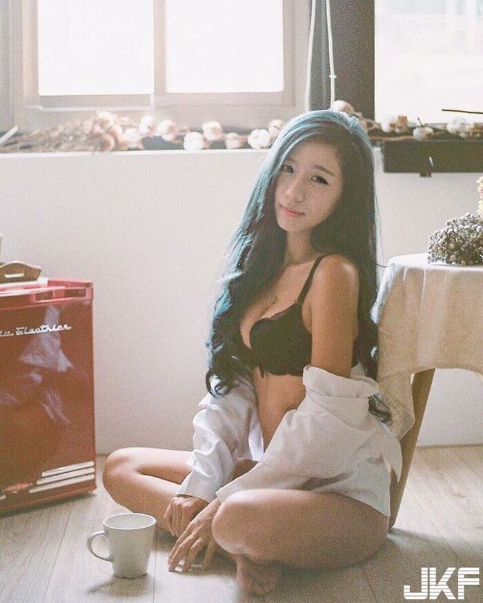 White 皙奶 sister 婷 U你們滿滿 salary and good luck care 3th image