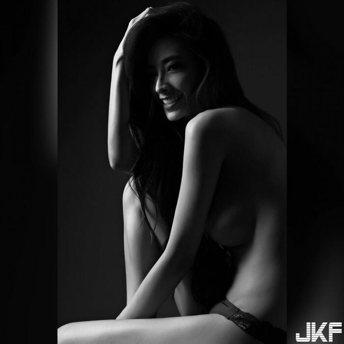 Carina Lee 13th image